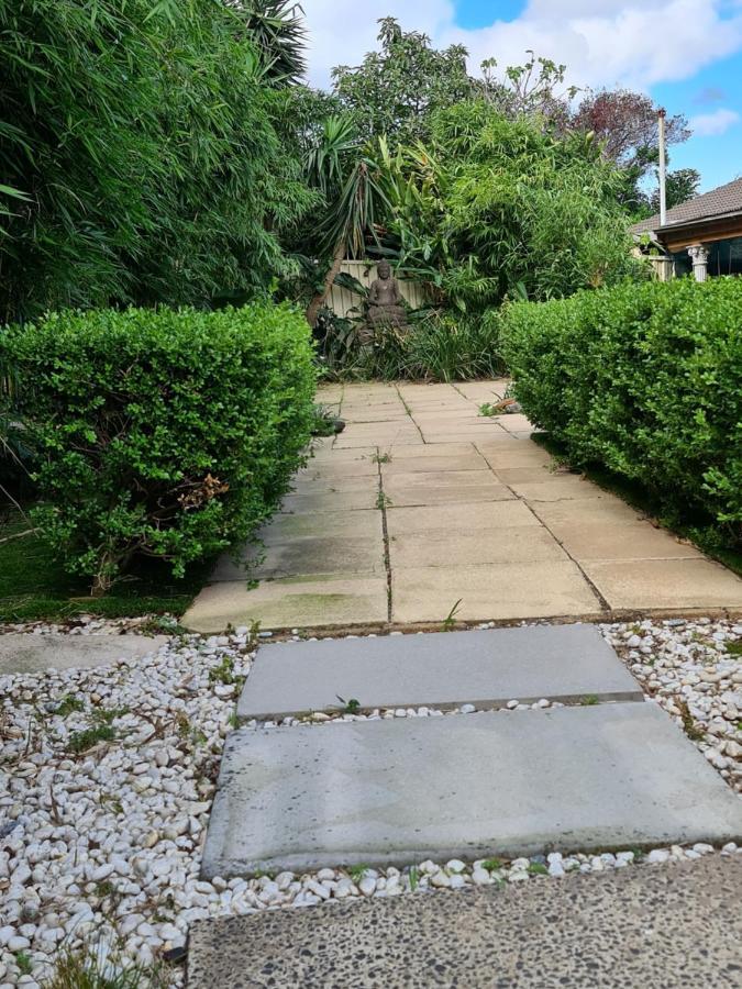 Bamboo House, Close To The City & Airport & Train Station And Brighton Le Sands Beach ซิดนีย์ ภายนอก รูปภาพ